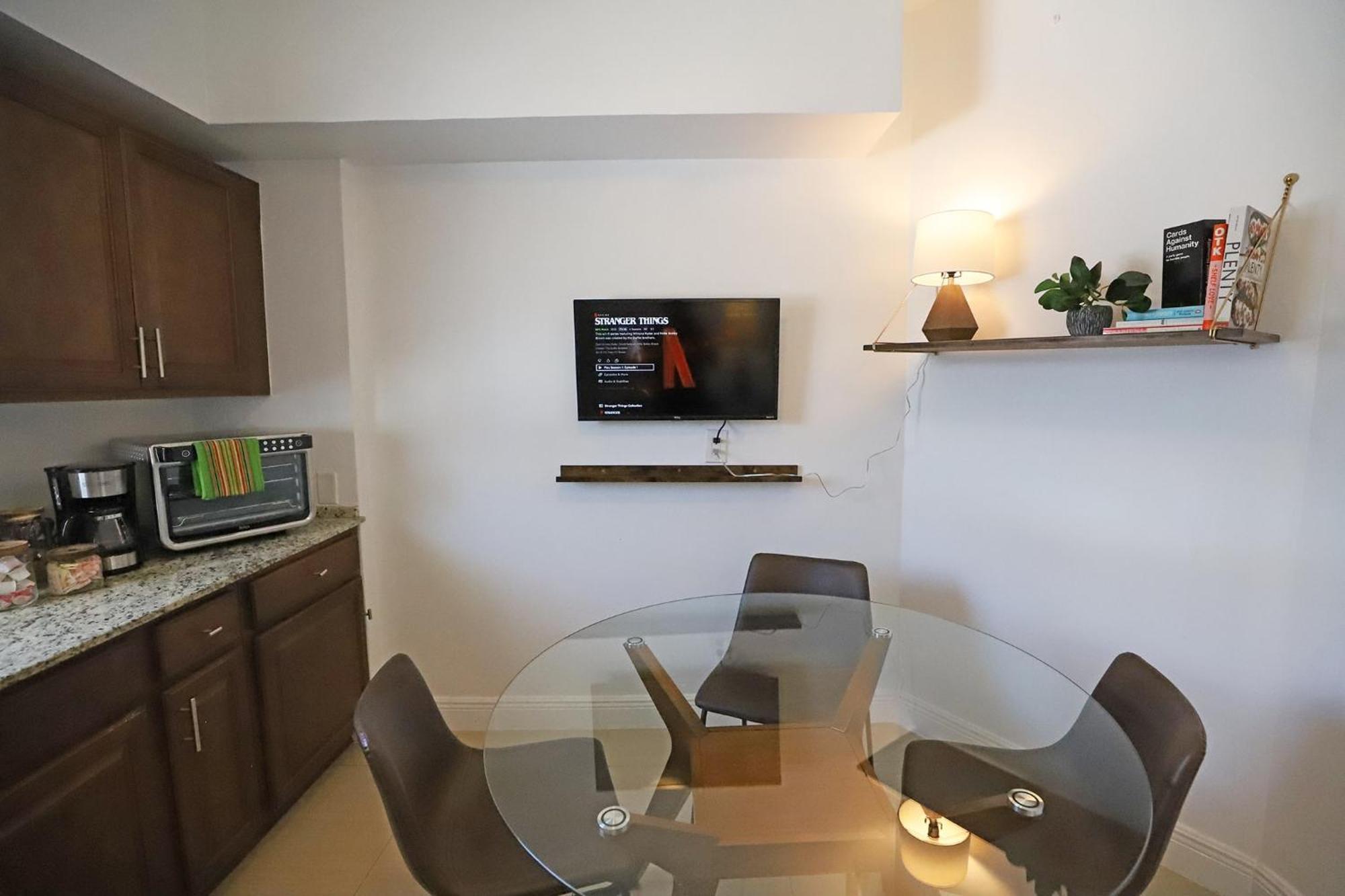 North Beach Steps To Sea Miami Apartment With Free Parking Family And Pet Friendly Miami Beach Extérieur photo